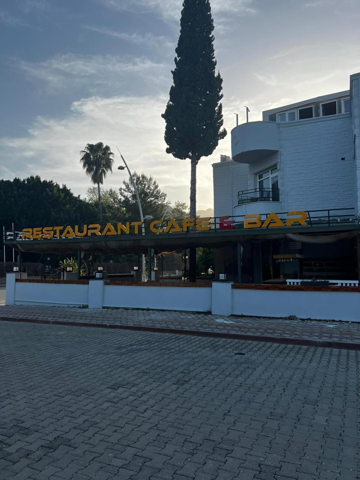 Kemer Manastir Hotel Luaran gambar